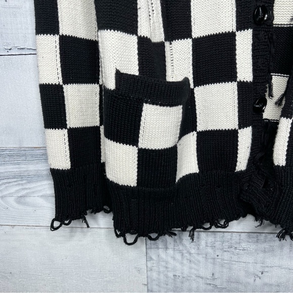 ❌SOLD❌R13 Distressed Edge Checkered Cardigan - Picture 4 of 9